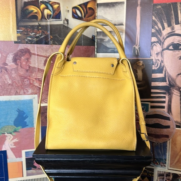 CELINE Small “Big Bag” in the coveted color, YELLOW - Picture 3 of 14